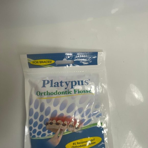 Platypus Orthodontic Flosser Easiest Way to Floss  Braces 2 Pack of 30 Count New - Picture 9 of 10